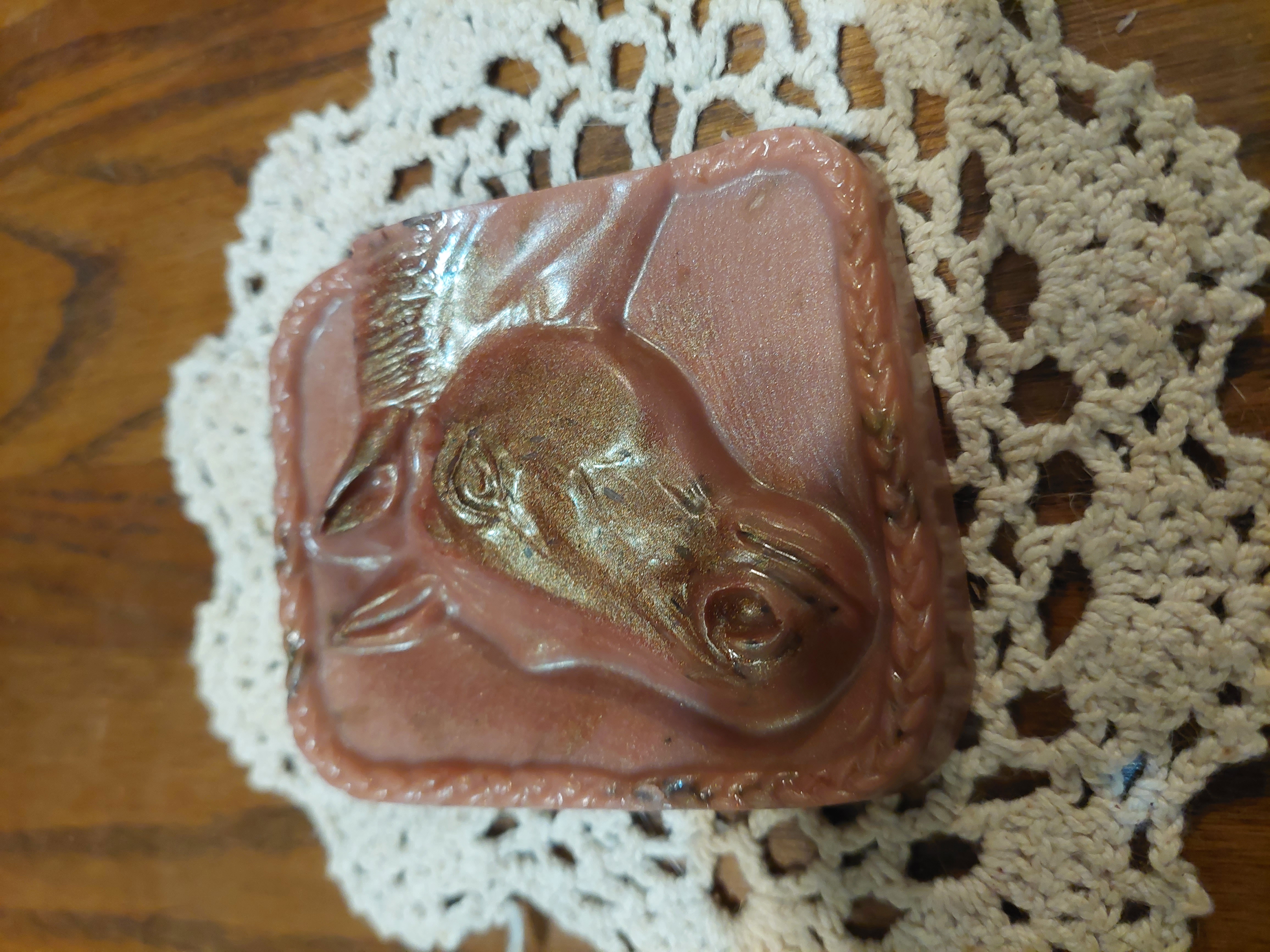 Shimmery horse head for the horse lover!!